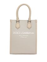 Dolce & Gabbana sac porté épaule à patch logo - Tons neutres