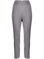 Pleats Please Issey Miyake pantalon slim à design plissé - Gris