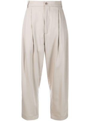 Hed Mayner pantalon court à taille haute - Tons neutres