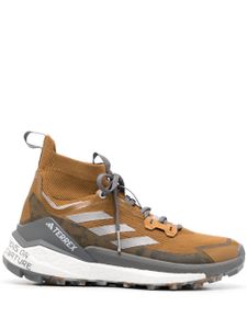 adidas x En Wander Terrex Free Hiker 2.0 - Bruin