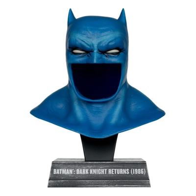 The Dark Knight Returns DC Direct Mini Replica 1/3 Batman Cowl 19 cm - Severely damaged packaging