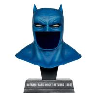 The Dark Knight Returns DC Direct Mini Replica 1/3 Batman Cowl 19 cm - Severely damaged packaging The Dark Knight Returns DC Direct Mini Replica 1/3 Batman Cowl 19 cm - Severely damaged packaging