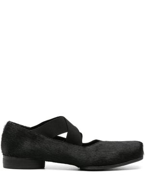 Uma Wang ballerines en cuir à effet brossé - Noir