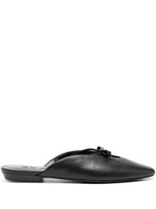 BY FAR mules Finn en cuir - Noir