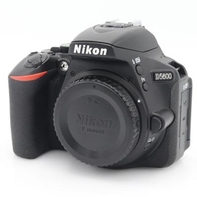 Nikon D5600 body occasion