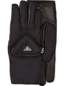 Prada gants en cuir à détail de pochette - Noir