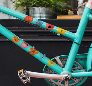 Fietssticker kleurrijke bloemen