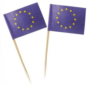 150x stuks grote cocktailprikkers Europa met vlaggetje van 3.5 x 5 cm