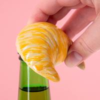 Croissant flesopener Croissant flesopener