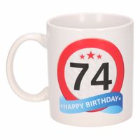 Verjaardag 74 jaar verkeersbord mok / beker   -