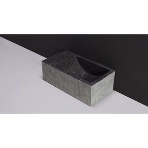 Fontein Forzalaqua Kalmar Hardsteen Gezoet Gefrijnd Met Kraangat Links 40x22x10 cm Forzalaqua