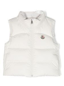 Moncler Enfant gilet matelassé à patch logo - Tons neutres