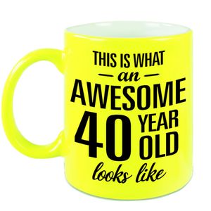 Awesome 40 year cadeau mok / beker neon geel 330 ml