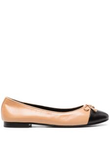 Tory Burch ballerines à bout contrastant - Tons neutres