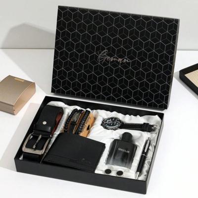 Bon&Bon Zakelijke Heren Geschenkset - Horloge, Parfum & Riem - Zwart
