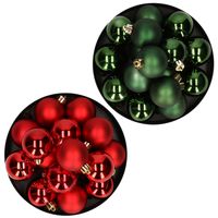 Kerstversiering kunststof kerstballen mix rood/ donkergroen 4 en 6 cm pakket van 80x stuks