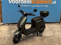 Senzo Balance Mat Groen 25 Km/h Tweedekans - Elektrische Scooter