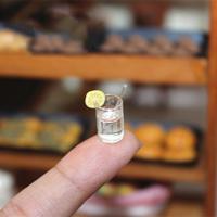 5 stuks mini citroen water Cup miniatuur Dollhouse accessoires cups speelgoed mini Decoratie geschenken (gele citroen Cup)