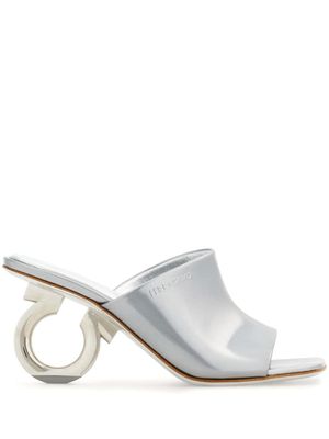Ferragamo claquettes Elina 70 mm à fini verni - Argent