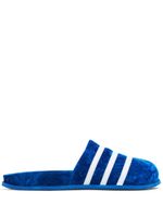 adidas claquettes en velours à bout rond - Bleu