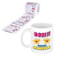 Met Pensioen cadeau koffie mok / beker - Emoticon en tekst - collega afscheid - met fun tekst wc-rol Met Pensioen cadeau koffie mok / beker - Emoticon en tekst - collega afscheid - met fun tekst wc-rol