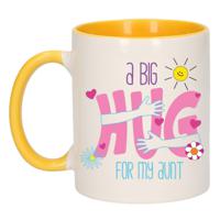 Cadeau koffie/thee mok voor tante - geel - big hug - keramiek - 300 ml - Verjaardag