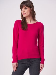 Basic fijngebreide boothals trui van biologisch cashmere