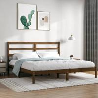 Bedframe massief grenenhout honingbruin 200x200 cm