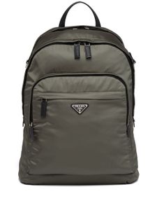 Prada sac à dos Re-Nylon à plaque logo - Vert