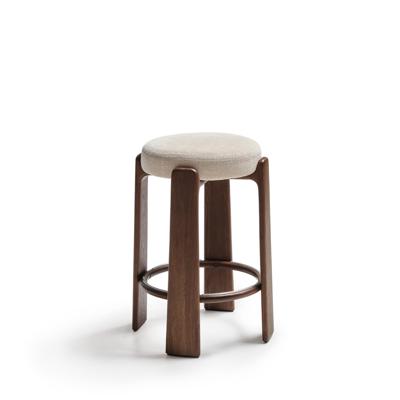 Kave Home Kruk 'Granite' Chenille en noten essenhout, kleur Beige (zithoogte 75cm)