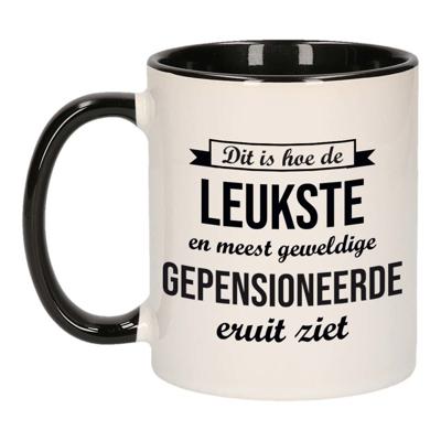 Hoe de leukste gepensioneerde eruitziet koffiemok - wit met zwart - bedankt cadeau - collega - 300ml