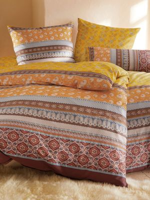 Dekbedovertrek ca. 135x200 cm / sloop ca. 80x80 cm Van Bassetti geel Dekbedovertrek ca. 135x200 cm / sloop ca. 80x80 cm Van Bassetti geel