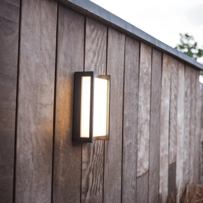 Wandlamp buiten led lamp smart grijs &apos;Qubo&apos; vierkant voordeur bluetooth 22 cm