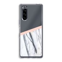 A touch of peach: Sony Xperia 5 Transparant Hoesje