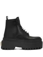 Dolce & Gabbana bottines en cuir à logo appliqué - Noir