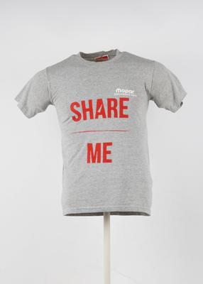 "Shared Me" Gray T-Shirt in size M - BOAS Special Edition