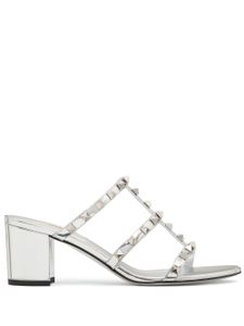 Valentino Garavani mules à ornements Rockstud - Argent