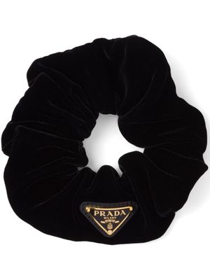 Prada chouchou en velours à logo triangle - Noir