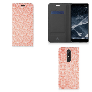 Nokia 5.1 (2018) Hoesje met Magneet Pattern Orange