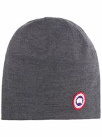 Canada Goose bonnet à patch logo - Gris