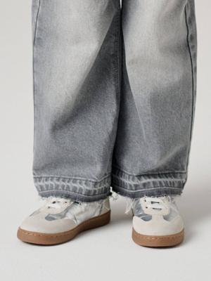 Lage baskets voor meisjes van leer zilver