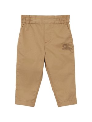 Burberry Kids chino à motif brodé en coton - Tons neutres