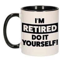 Pensioen kado mok / beker zwart - Im retired do it yourself - 300 ml - VUT