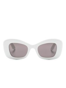 Alexander McQueen Eyewear lunettes de soleil à monture oversize - Blanc