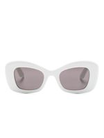 Alexander McQueen Eyewear lunettes de soleil à monture oversize - Blanc