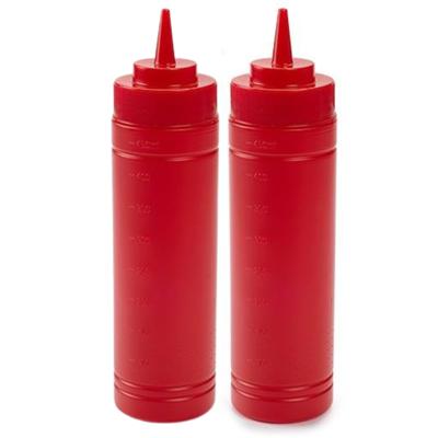 Doseerfles/sausfles - 2x stuks - kunststof - rood - met schenktuit - 500 ml - 23 cm