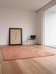 Louis de Poortere - Coral Meditation Volcano 9230 - 200x280 cm Vloerkleed