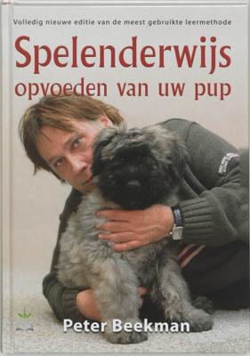 Spelenderwijs opvoeden van uw pup (Hardback)
