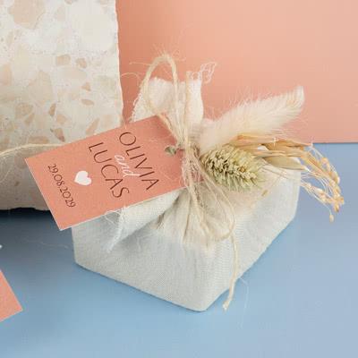 Zeepjes in roos tetra doekje met rond label (set van 6)