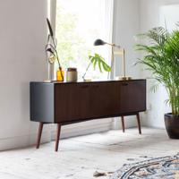 Dutchbone Dressoir 'Juju' Walnoot, 150cm Dutchbone Dressoir 'Juju' Walnoot, 150cm